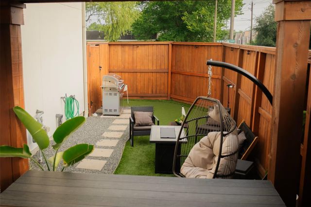 3203 Baron Street, Houston, TX 77020