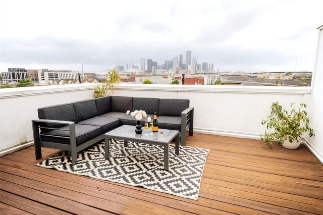 3203 Baron Street, Houston, TX 77020