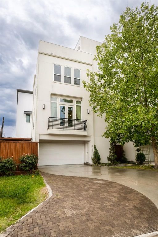 3203 Baron Street, Houston, TX 77020