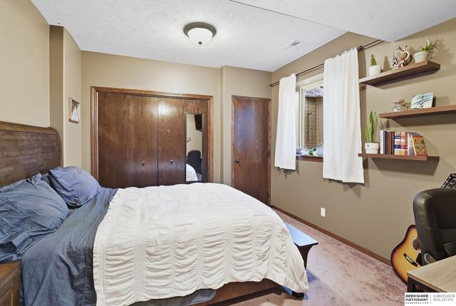 10805 Lake Tahoe Drive, Papillion, NE 68046