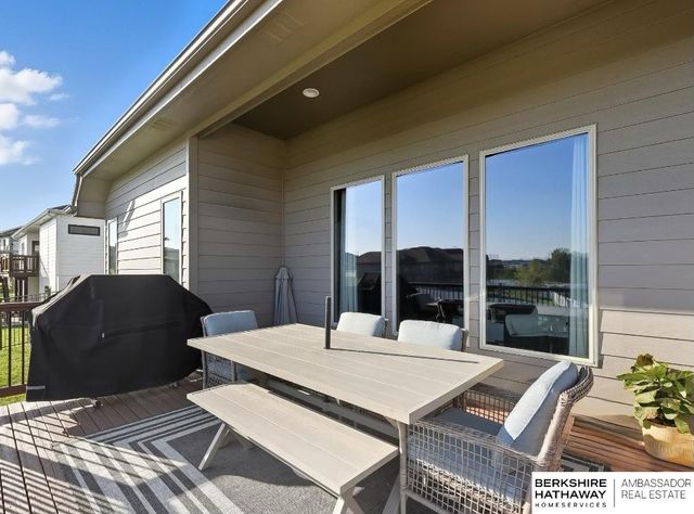 10805 Lake Tahoe Drive, Papillion, NE 68046