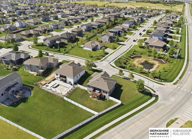 10805 Lake Tahoe Drive, Papillion, NE 68046