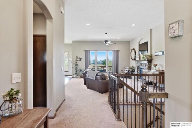 10805 Lake Tahoe Drive, Papillion, NE 68046