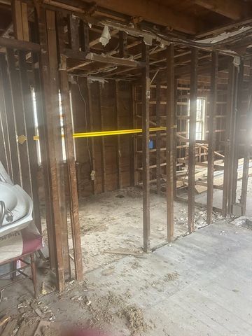 233 Marion Rd, Wareham, MA 02571