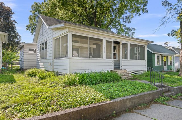 1419 17th Street, Moline, IL 61265