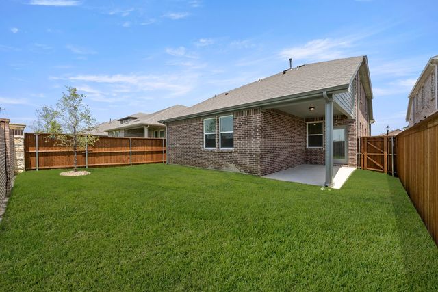 5909 Laurel Lake Lane, Pilot Point, TX 76258