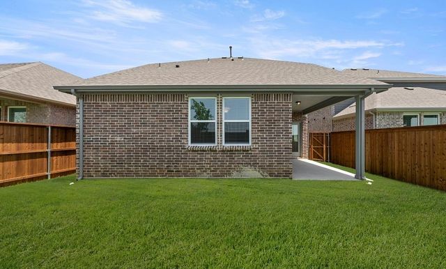 5909 Laurel Lake Lane, Pilot Point, TX 76258