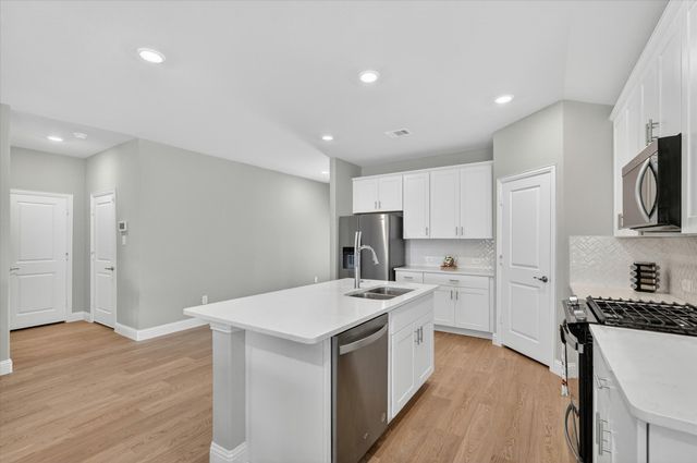903 Edgehurst Drive, Princeton, TX 75071