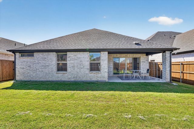 903 Edgehurst Drive, Princeton, TX 75071
