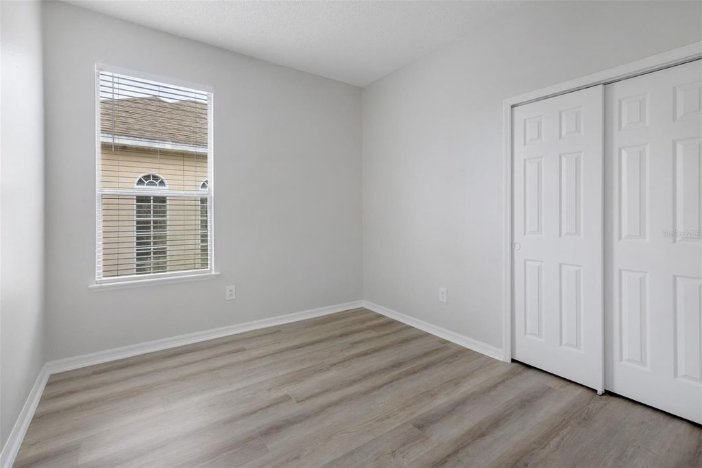 Image 20 of property listing at 1720 BEAR BAY COVE, Orlando, FL 32824