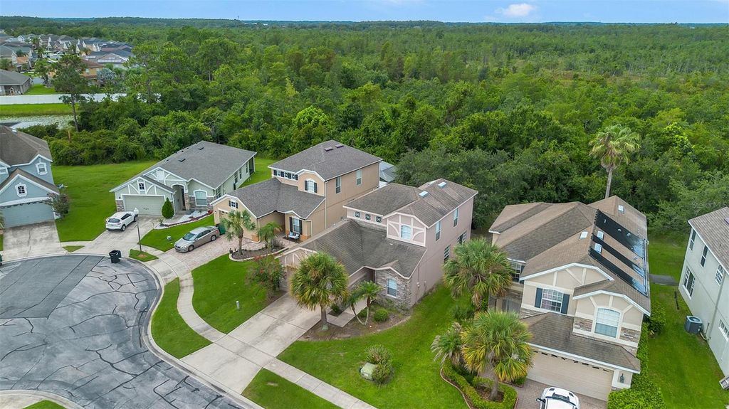Image 35 of property listing at 1720 BEAR BAY COVE, Orlando, FL 32824