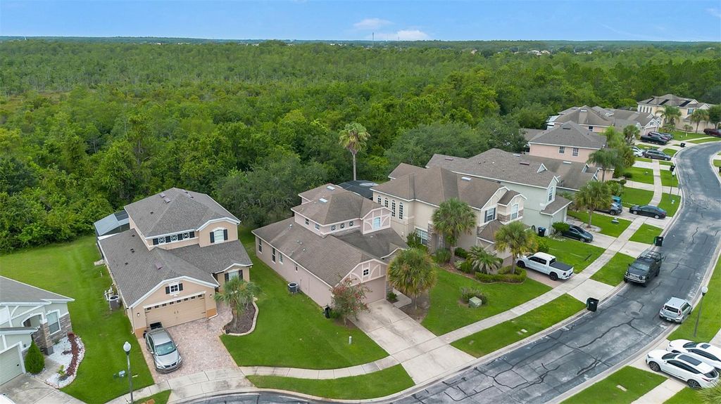 Image 36 of property listing at 1720 BEAR BAY COVE, Orlando, FL 32824