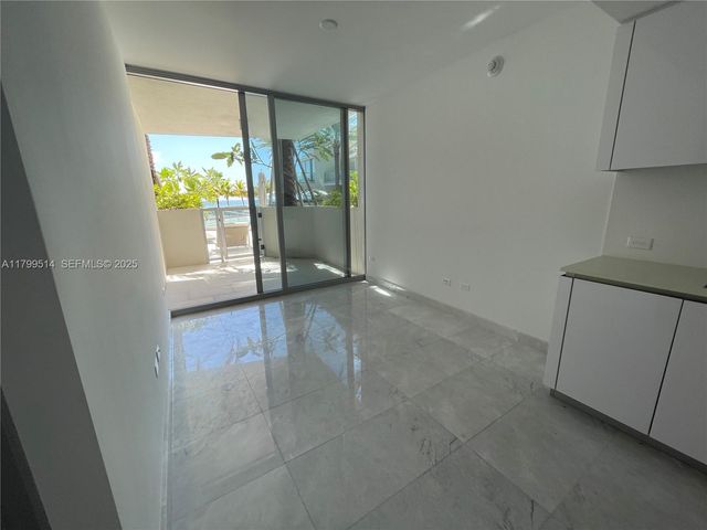 18501 Collins Avenue Cabana 12, Sunny Isles Beach, FL 33160