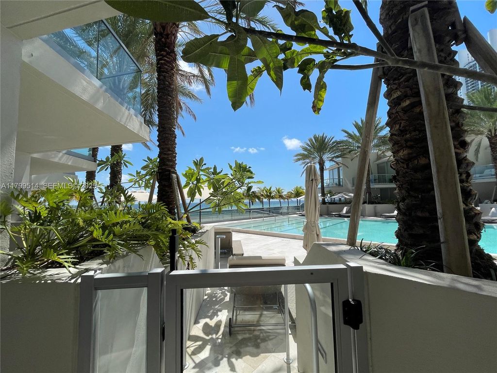 18501 Collins Avenue Cabana 12, Sunny Isles Beach, FL 33160