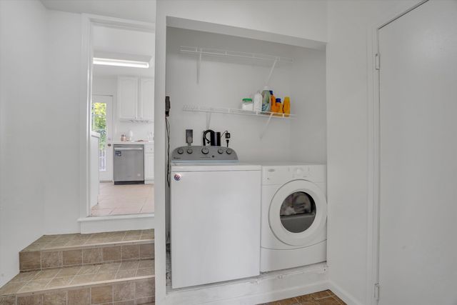 1024 Locust St, Livermore, CA 94551