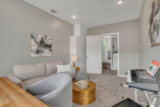 1024 Locust St, Livermore, CA 94551