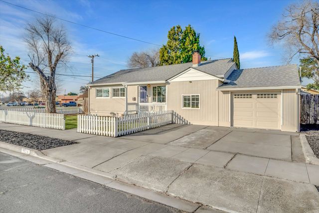 1024 Locust St, Livermore, CA 94551