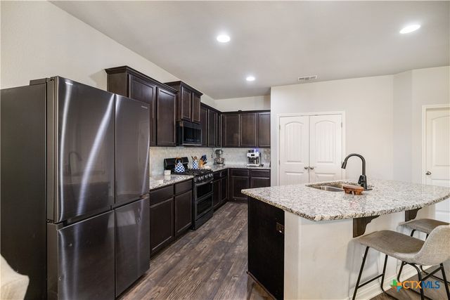 249 Cobble Stone Court, Victoria, TX 77904