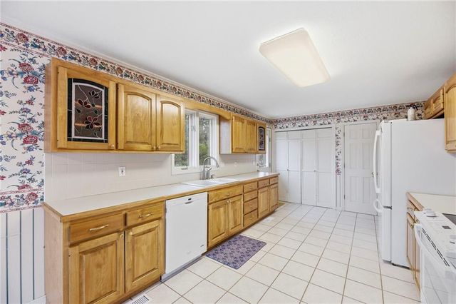 1758 Labette Road, Ottawa, KS 66067