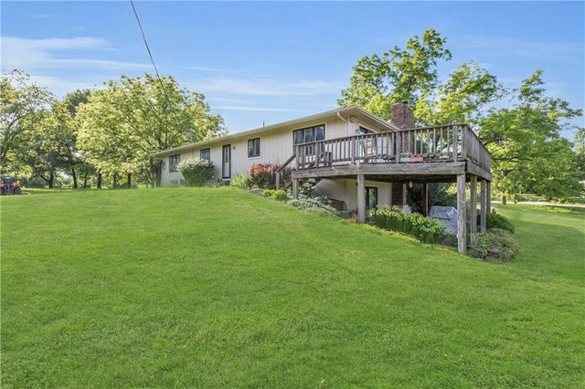 1758 Labette Road, Ottawa, KS 66067