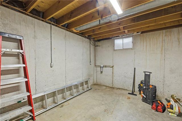 1758 Labette Road, Ottawa, KS 66067