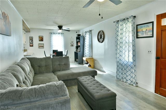 2928 W Liberty Street, Girard, OH 44420