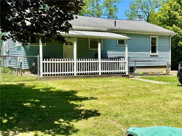 2928 W Liberty Street, Girard, OH 44420