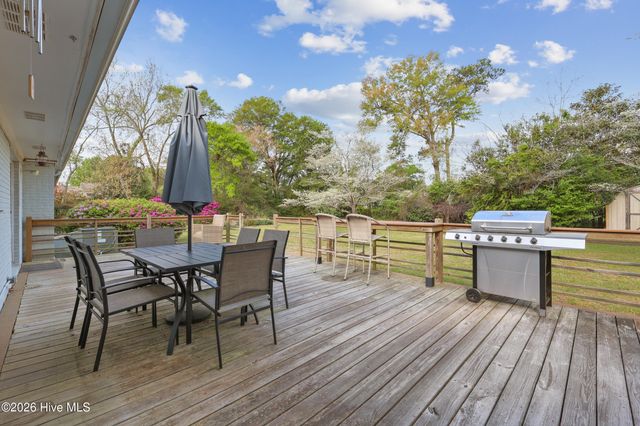 240 Jeb Stuart Drive, Wilmington, NC 28412