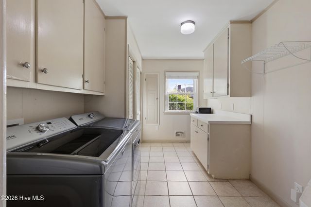 240 Jeb Stuart Drive, Wilmington, NC 28412