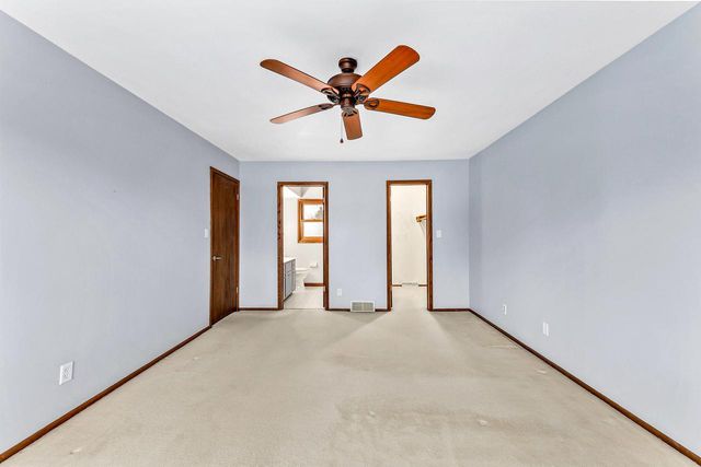 W158N10768 Catskill LANE, Germantown, WI 53022