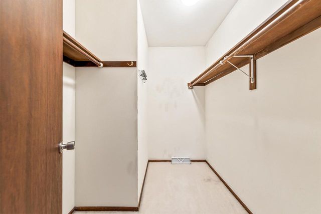 W158N10768 Catskill LANE, Germantown, WI 53022