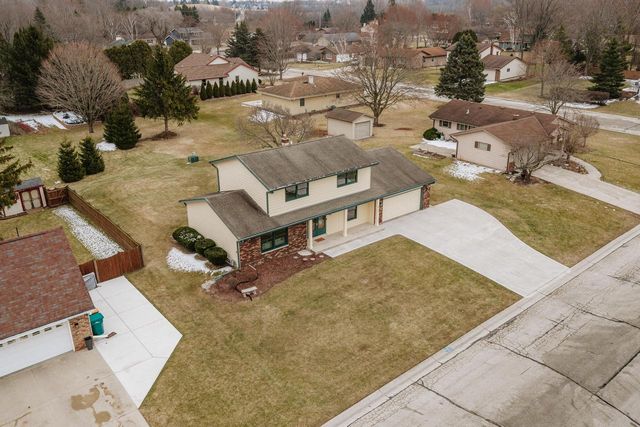 W158N10768 Catskill LANE, Germantown, WI 53022