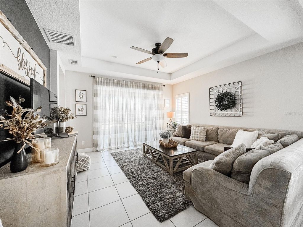 Image 13 of property listing at 12344 WHISPER LAKE DRIVE, Bradenton, FL 34211