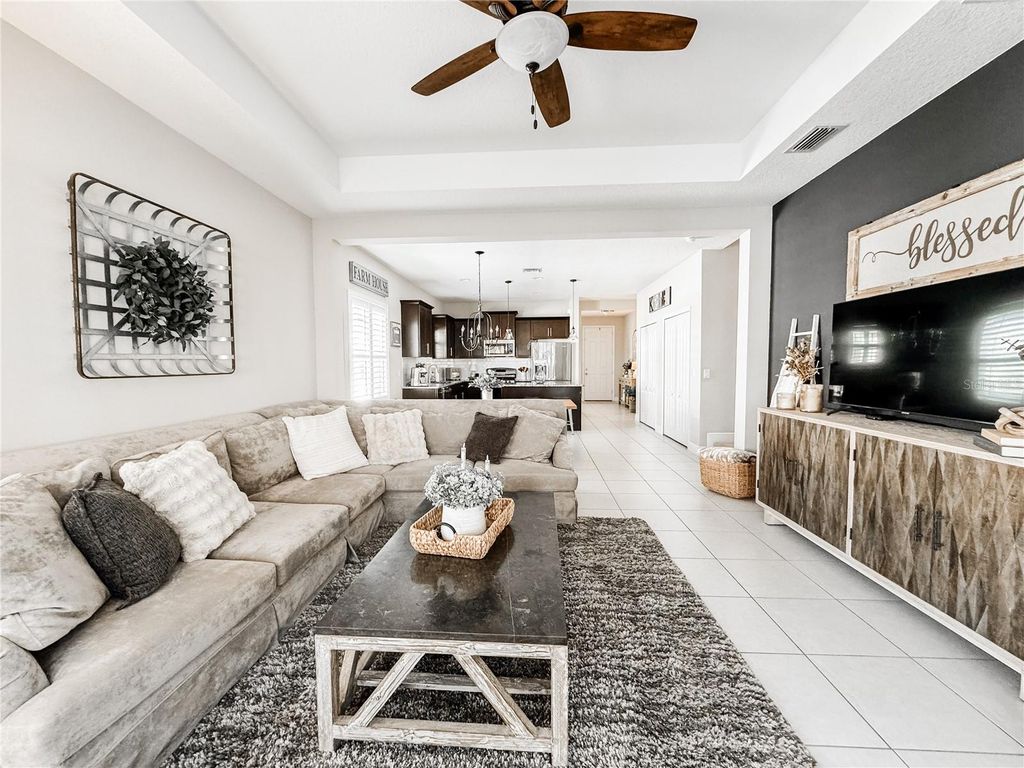 Image 16 of property listing at 12344 WHISPER LAKE DRIVE, Bradenton, FL 34211