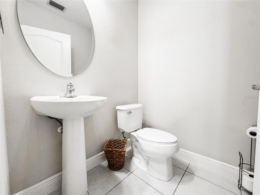 Image 36 of property listing at 12344 WHISPER LAKE DRIVE, Bradenton, FL 34211