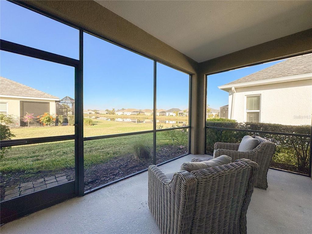 Image 38 of property listing at 12344 WHISPER LAKE DRIVE, Bradenton, FL 34211