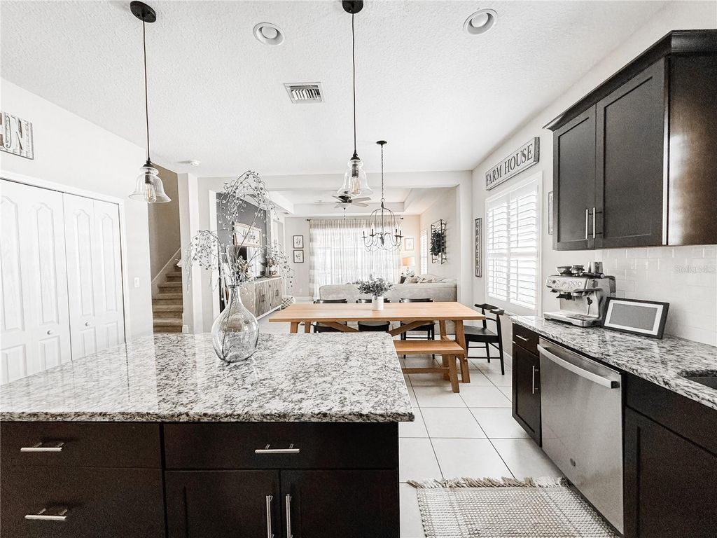 Image 9 of property listing at 12344 WHISPER LAKE DRIVE, Bradenton, FL 34211