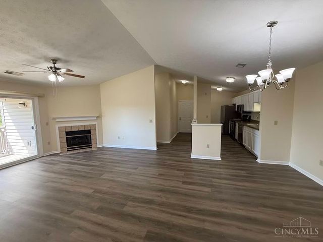 4748 Bordeaux Ln, Mason, OH 45040