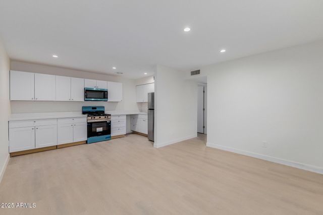 936 W RIO SALADO Parkway 3, Mesa, AZ 85201