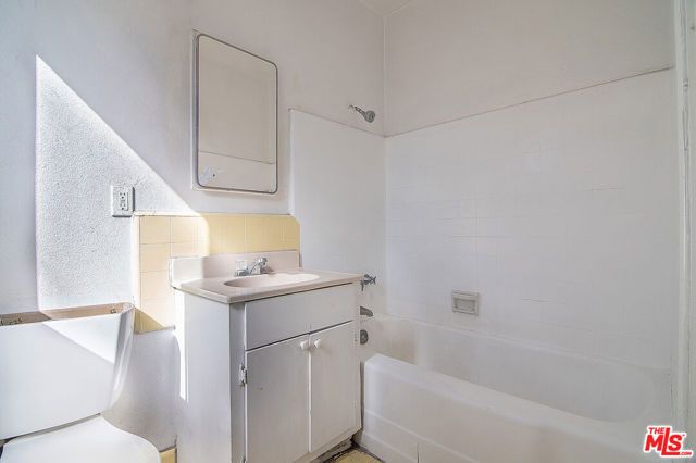 5761 Fair Avenue, North Hollywood (los Angeles), CA 91601