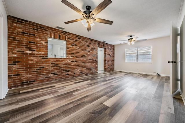 4907 N MENDENHALL DRIVE, Tampa, FL 33603