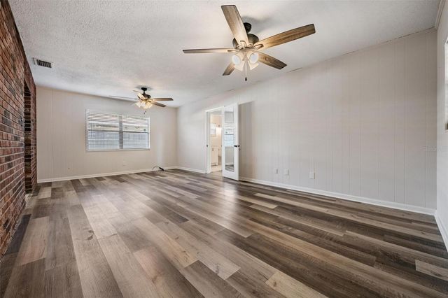 4907 N MENDENHALL DRIVE, Tampa, FL 33603