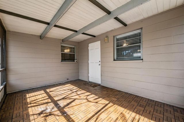 4907 N MENDENHALL DRIVE, Tampa, FL 33603