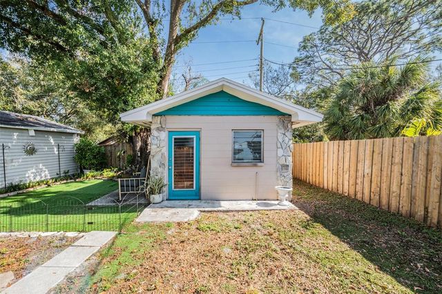 4907 N MENDENHALL DRIVE, Tampa, FL 33603