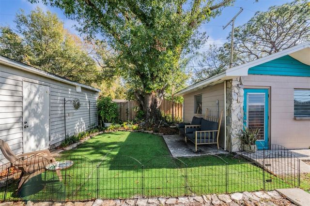 4907 N MENDENHALL DRIVE, Tampa, FL 33603