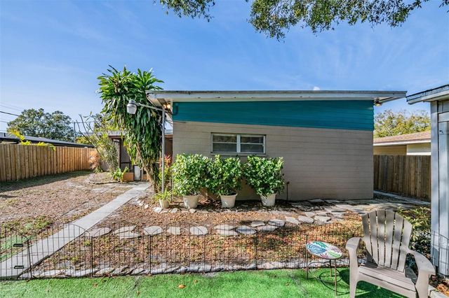 4907 N MENDENHALL DRIVE, Tampa, FL 33603