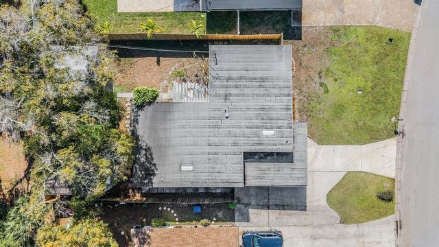 4907 N MENDENHALL DRIVE, Tampa, FL 33603