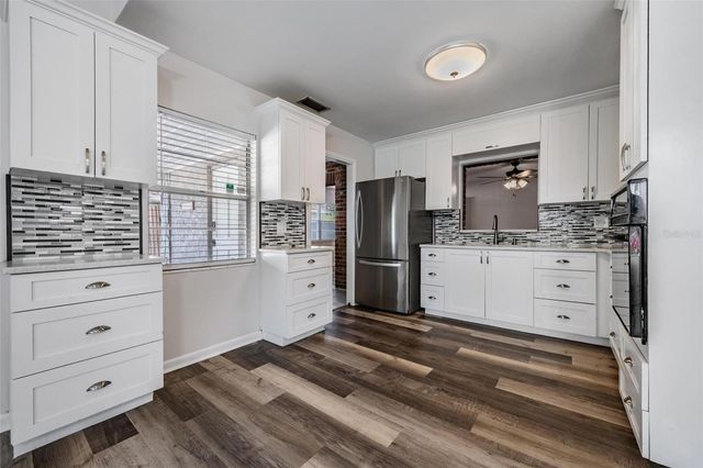 4907 N MENDENHALL DRIVE, Tampa, FL 33603