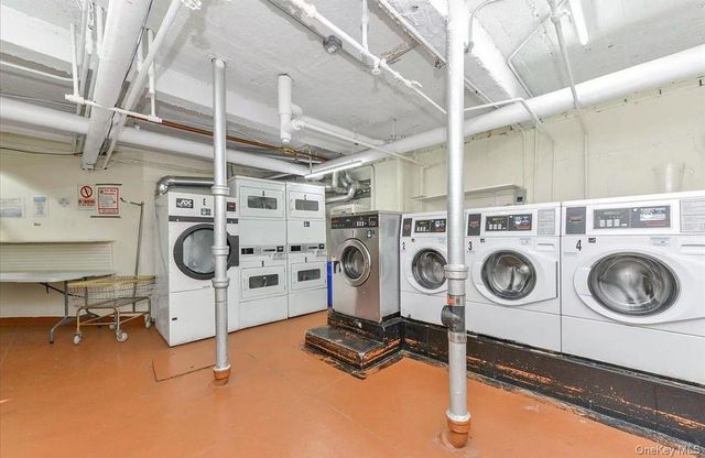 42-52 Layton Street 1H, Elmhurst, NY 11373