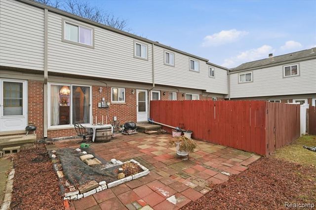 25713 Salem Street, Roseville, MI 48066